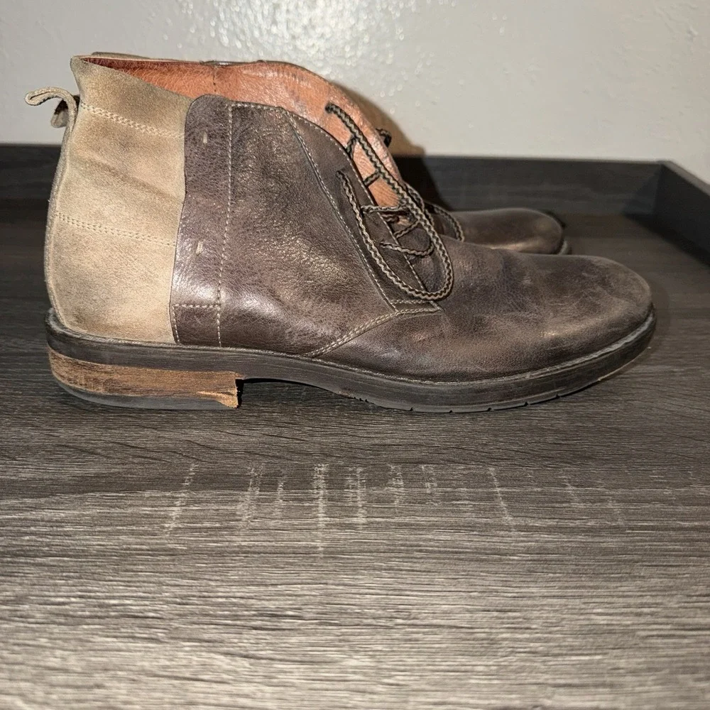 Johnston & Murphy 1850 Men's 11.5 Leather and Suede Chukka Boot